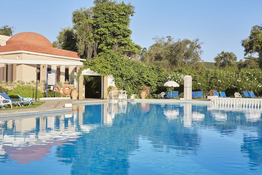 Sentido Apollo Palace Mesongí Екстериор снимка The swimming pool at the hotel