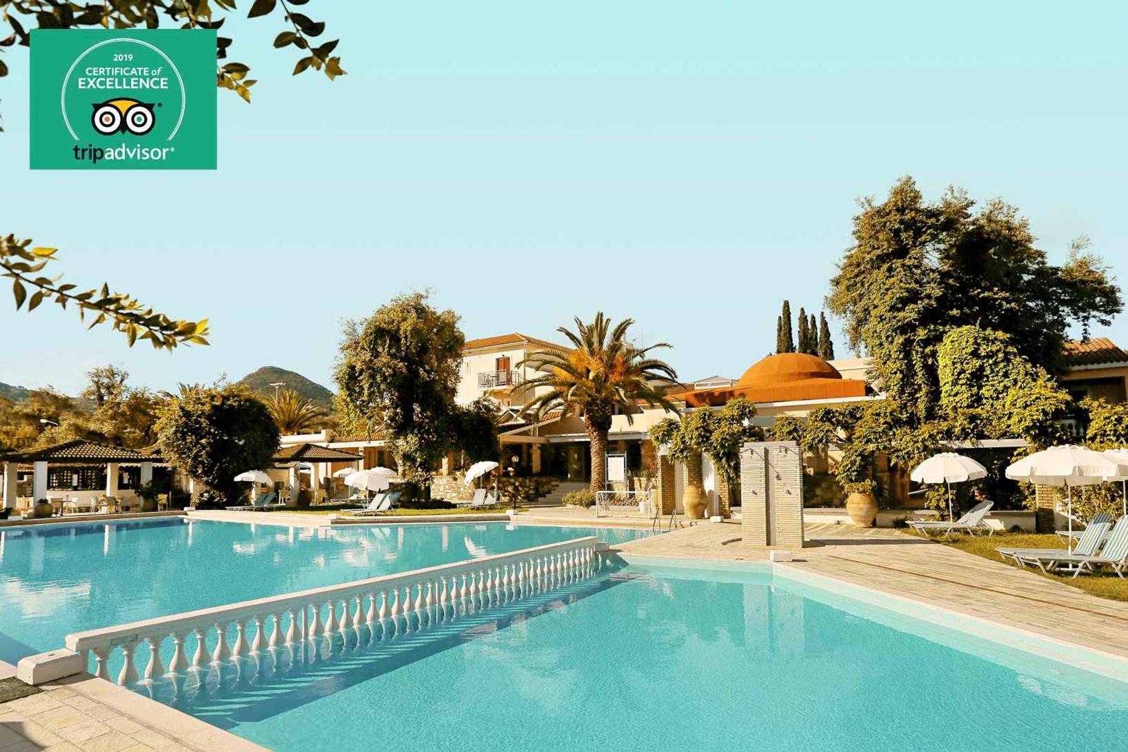 Sentido Apollo Palace Mesongí Екстериор снимка