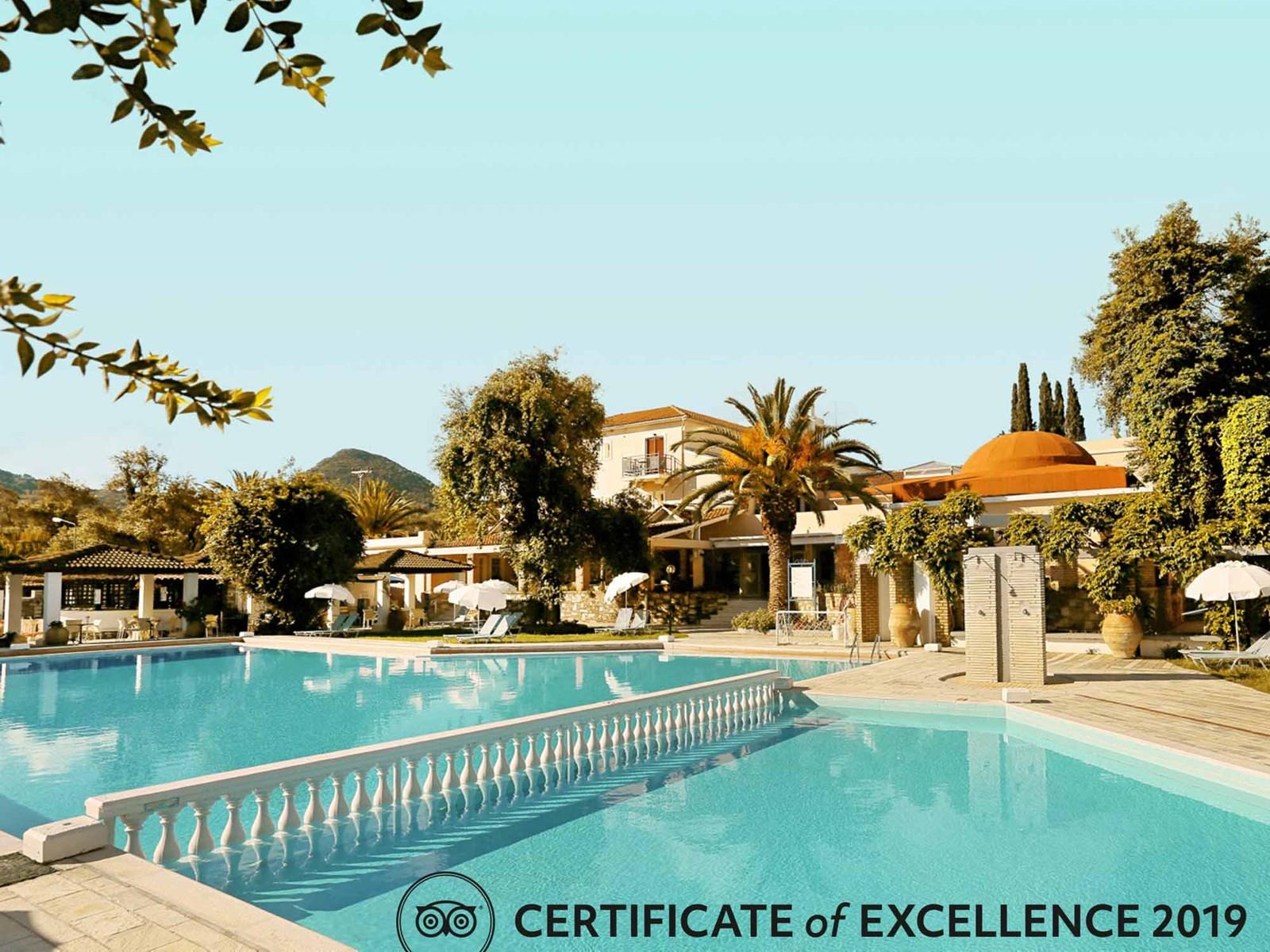 Sentido Apollo Palace Mesongí Екстериор снимка