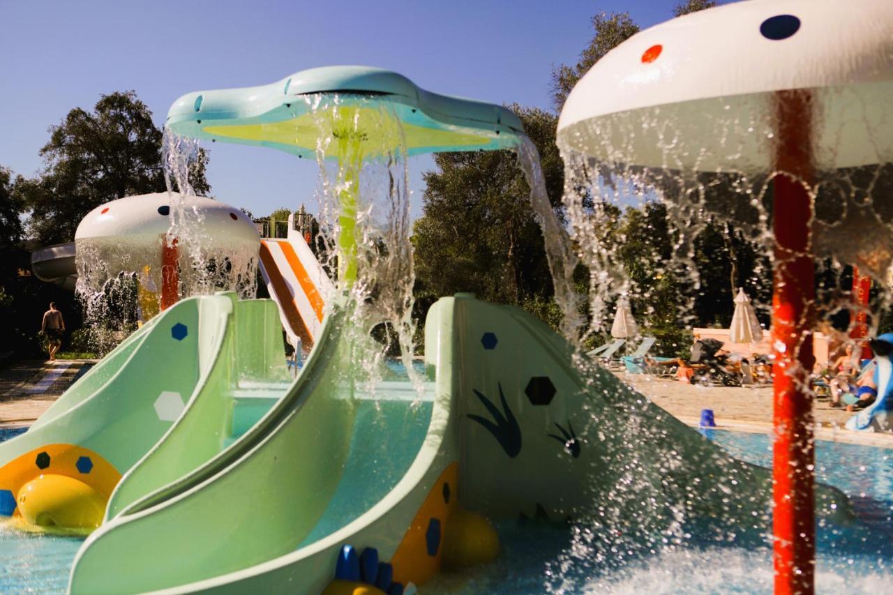 Sentido Apollo Palace Mesongí Екстериор снимка The Splash Zone