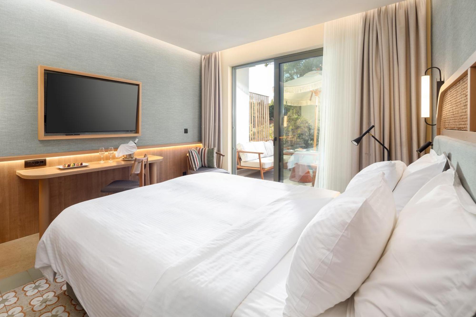 Sentido Apollo Palace Mesongí Екстериор снимка Deluxe room