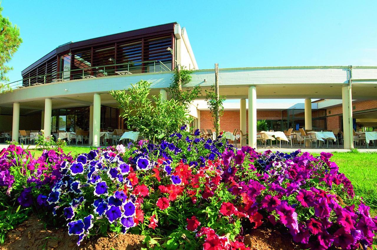 Sentido Apollo Palace Mesongí Екстериор снимка The restaurant